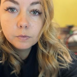 Meet your Posher, Janelle